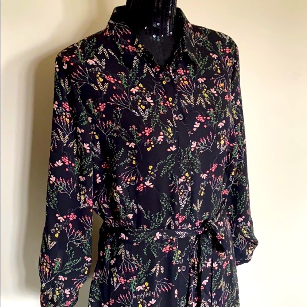 DR2 black floral print button front midi dress